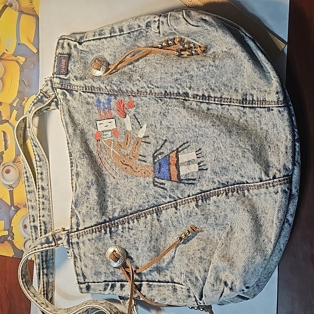 Shane pocket with Hand Crafted artwork Native AmericanGently Used